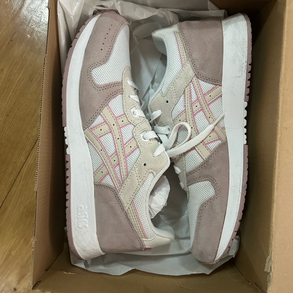 ASICS